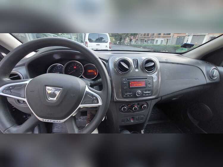 Dacia Sandero Stepway TCE 90 CV foto 6